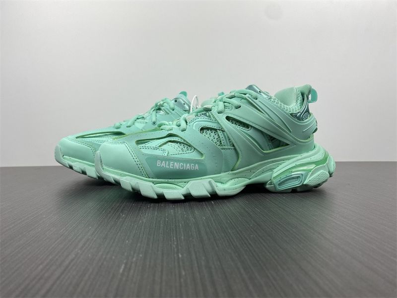 B*alenciaga Track Recycled Green  542436W3FE33000