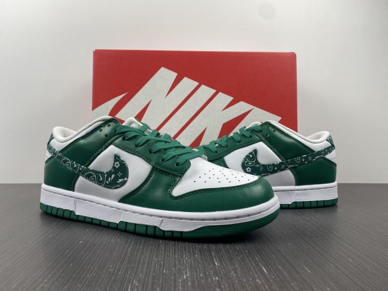 Dunk Low Essential Paisley Pack Green  DH4401-102