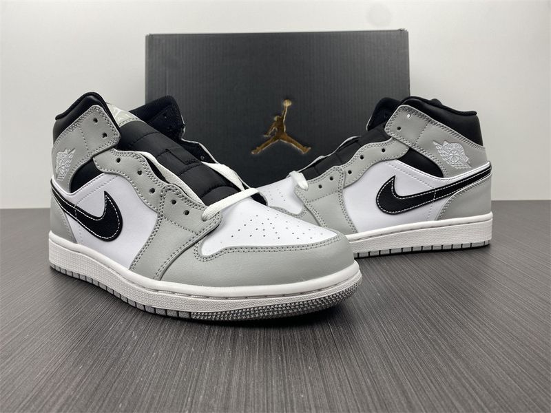 Air Jordan 1 Mid Light Smoke Grey Anthracite 554724-078