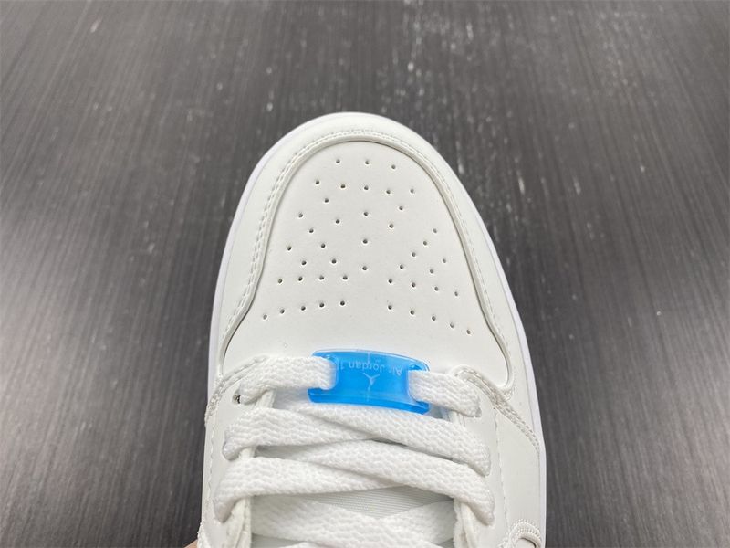 Air Jordan 1 Low UV