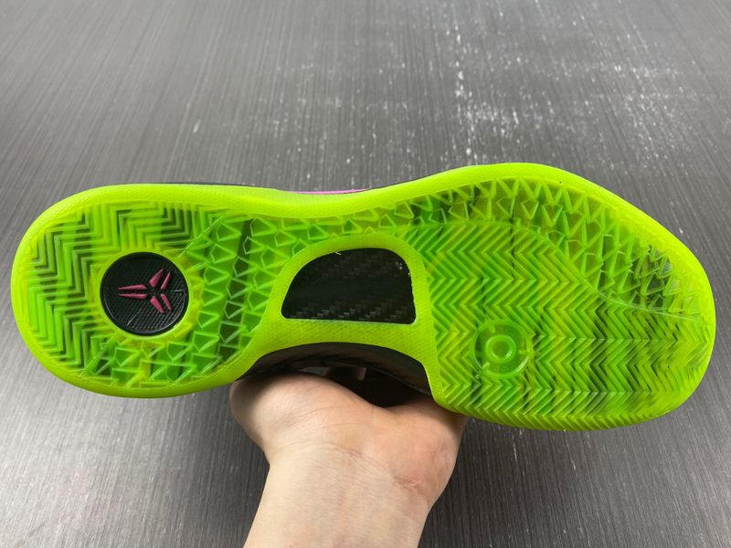 Kobe 8 Mambacurial  615315-500