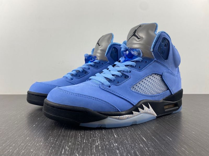 Air Jordan 5 UNC DV1310-401