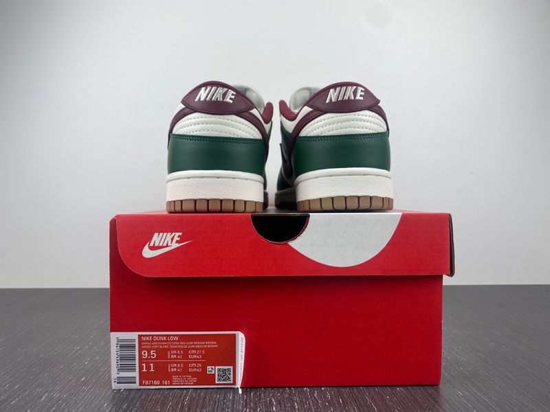 Dunk Low Gorge Green  FB7160-161