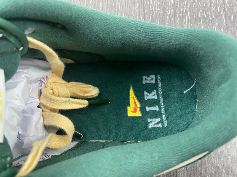 Dunk Low SE Noble Green FD0350-133
