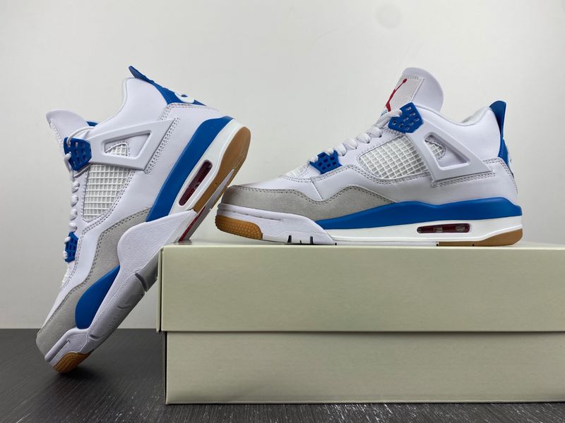 Air Jordan 4 Retro SB Pine Blue DR5415-104