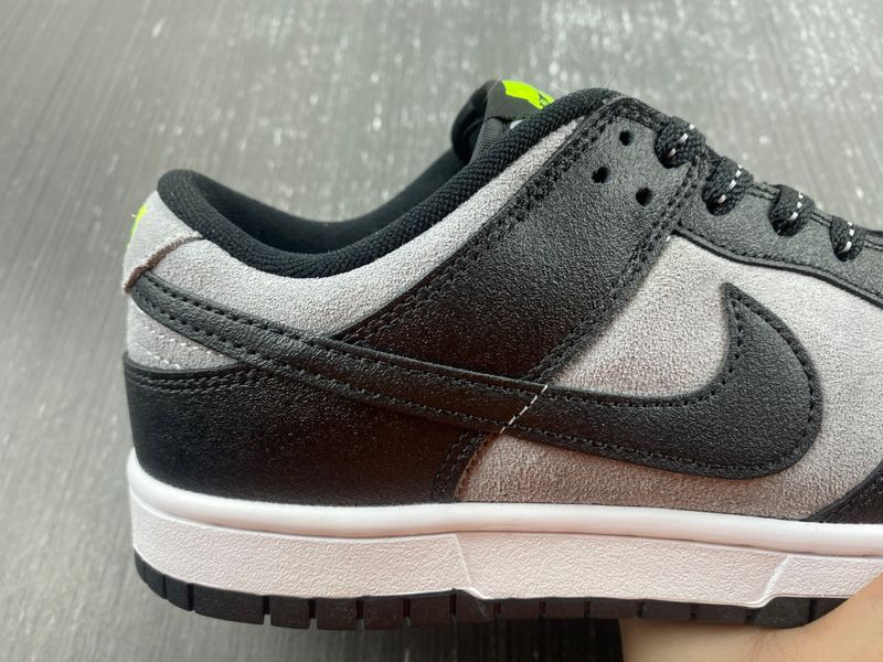 Dunk Low Black Grey Green Strike FQ2205-001