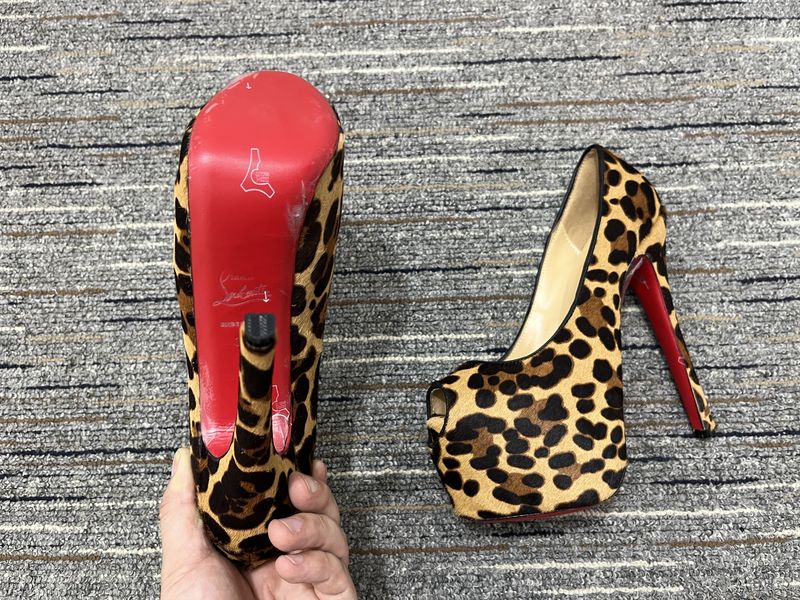 Women C*hristian L*ouboutin Pump Top CL 20230818-30