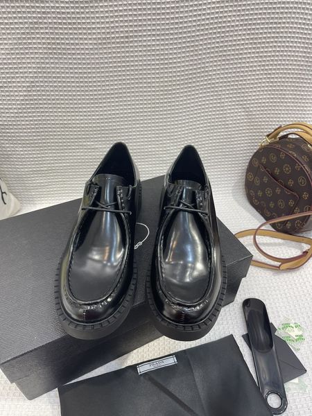 P*rada Top Loafer CL 23030831-14