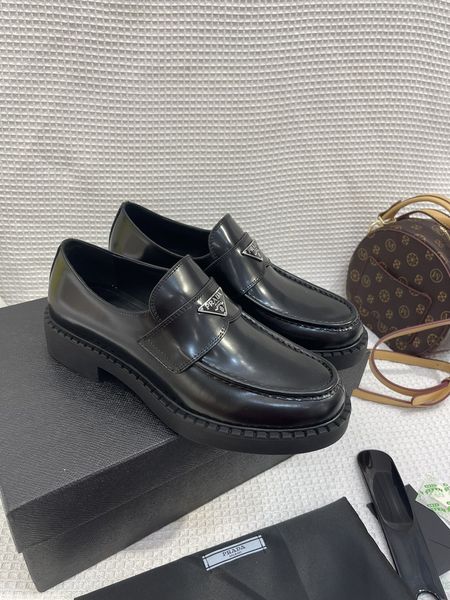 P*rada Top Loafer CL 23030831-15