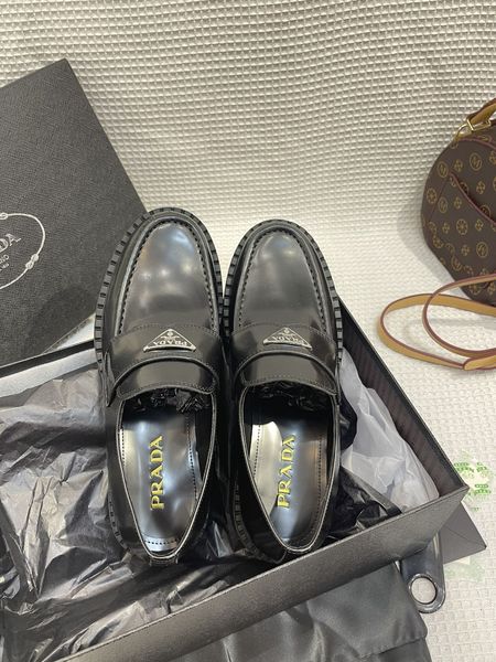 P*rada Top Loafer CL 23030831-15