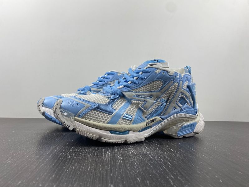 B*alenciaga runner AM 20230905-7