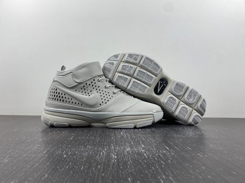 Kobe 2 Black Mamba Collection Fade to Black  869452-003