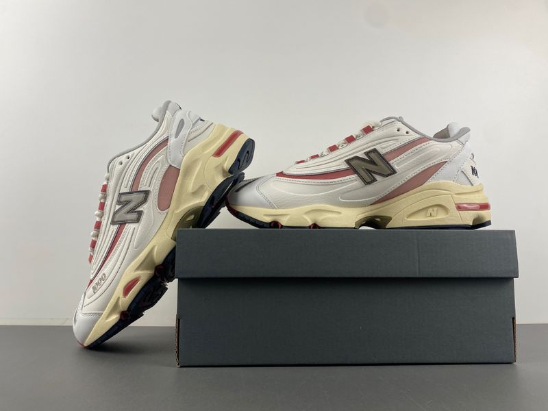 New Balance 1000 Sea Salt Astro Dust  M1000CB