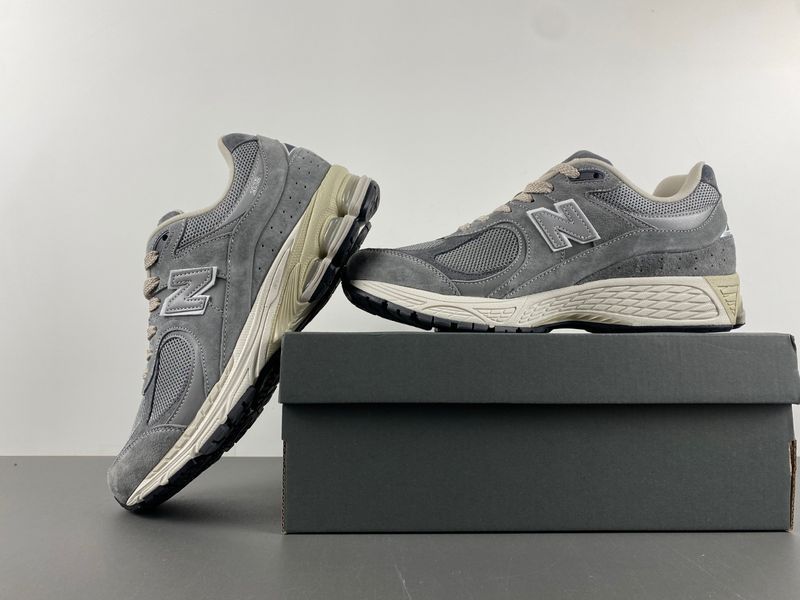 New Balance 2002R Shadow Grey  M2002RNM