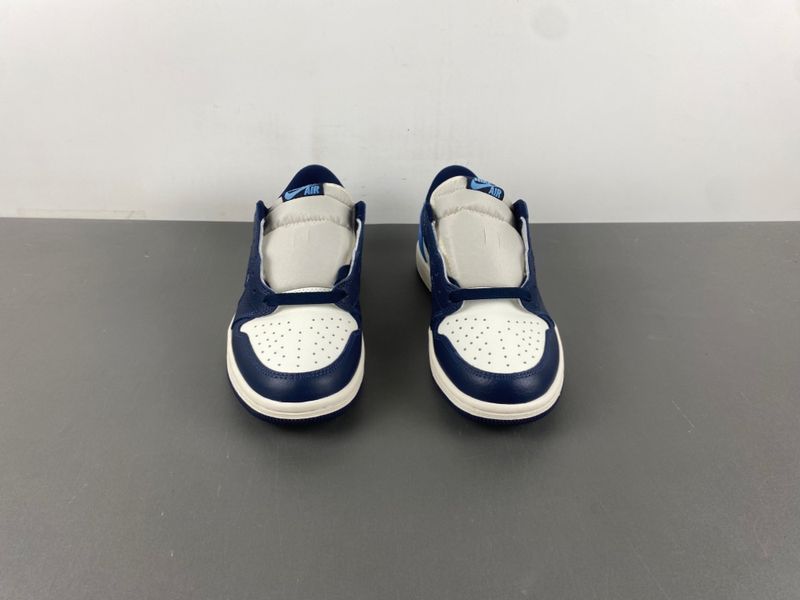 Air Jordan 1 Low OG Obsidian UNC CZ0790-400
