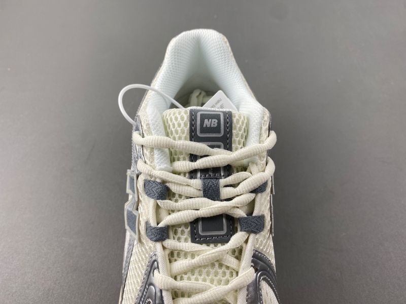 New Balance 1906R Moonrock Silver M1906RFS