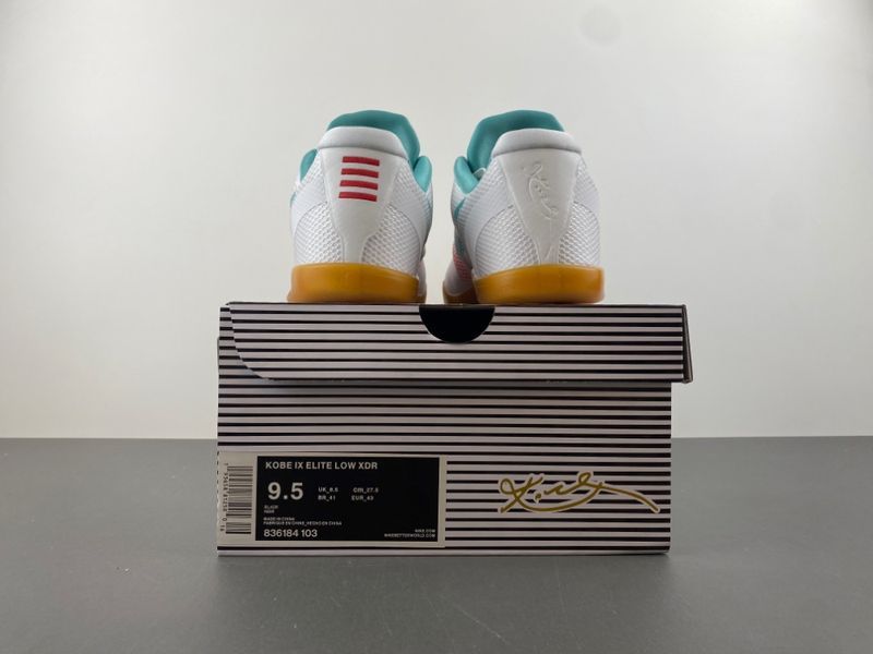 Kobe 11 EM Low Summer Pack  836183-103