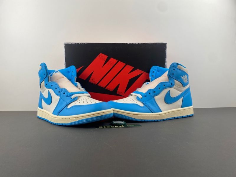 Air Jordan 1 Retro UNC Reimagined DZ5485-402