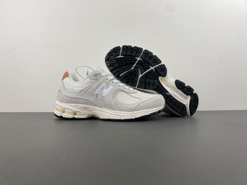 New Balance 2002R Reflection Sepia M2002REC