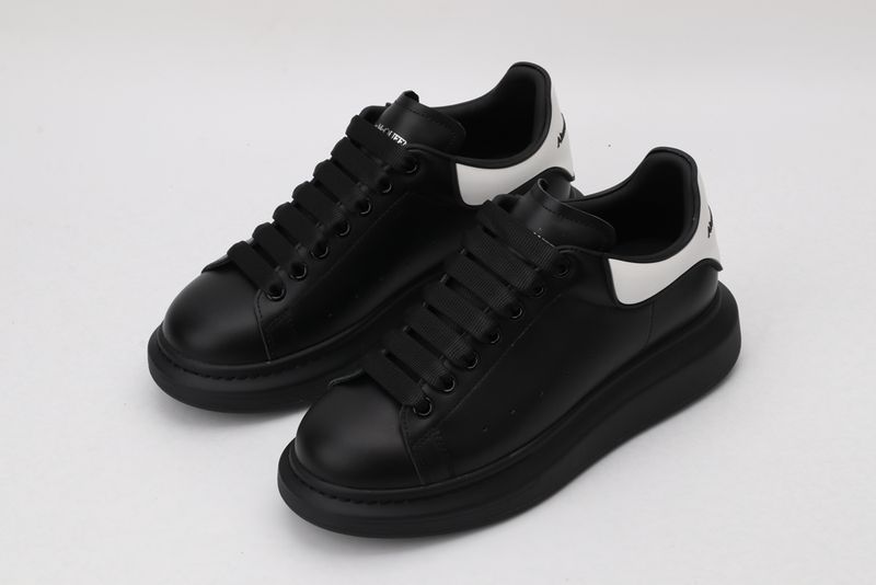A*exander M*queen Sneaker