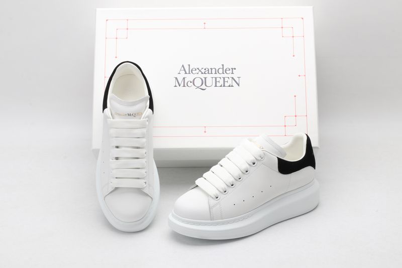 A*exander M*queen Sneaker