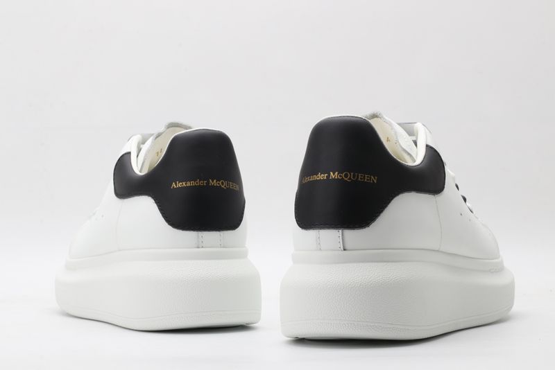 A*exander M*queen Sneaker