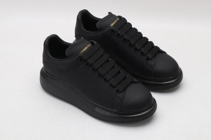A*exander M*queen Sneaker