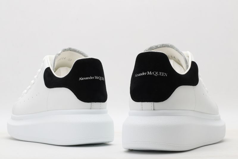 A*exander M*queen Sneaker