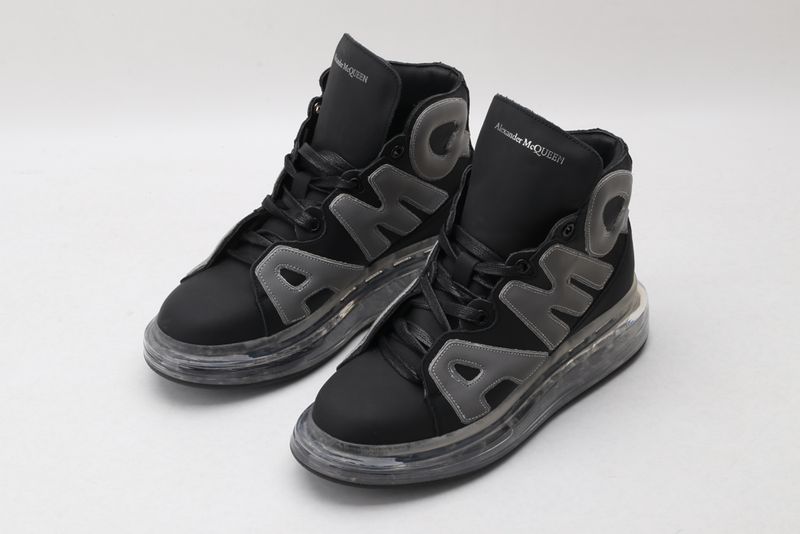 A*exander M*queen Sneaker