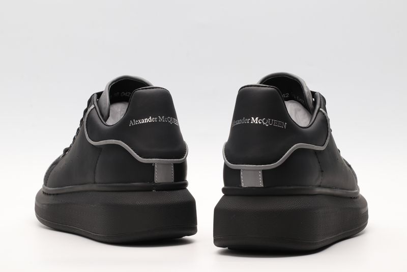A*exander M*queen Sneaker