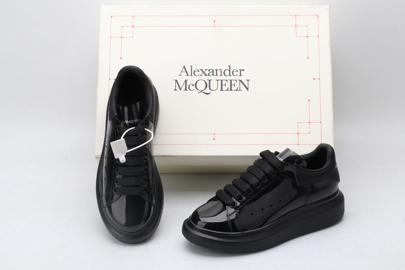 A*exander M*queen Sneaker