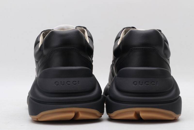 G*cci Sneaker