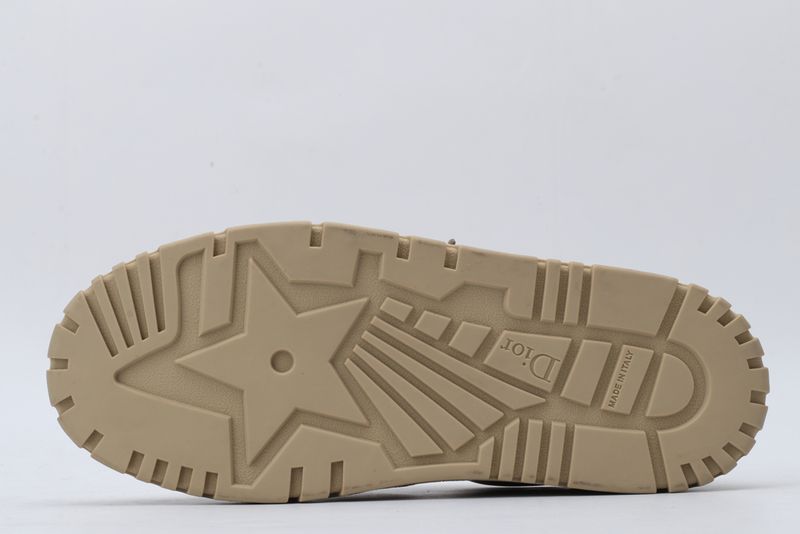 Women D*or Sneaker