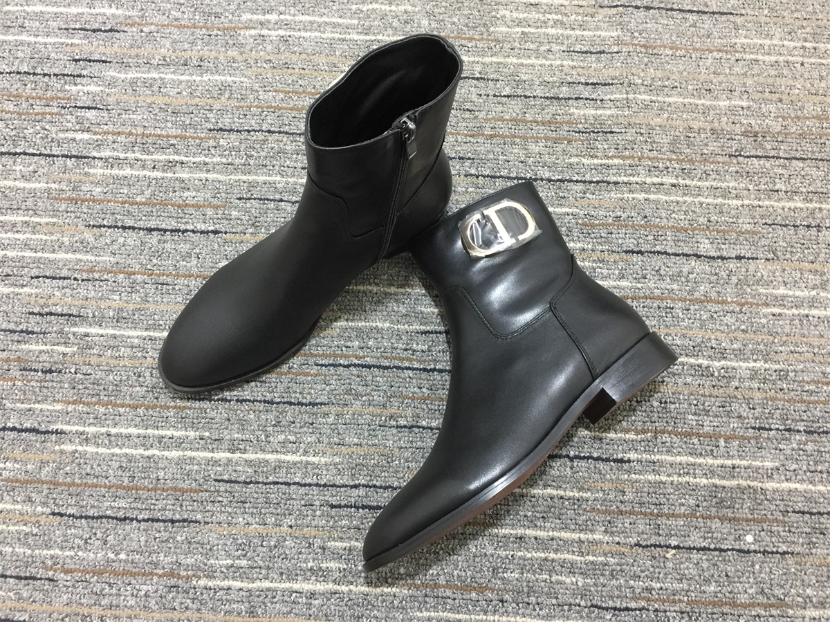 Women D*or Boot