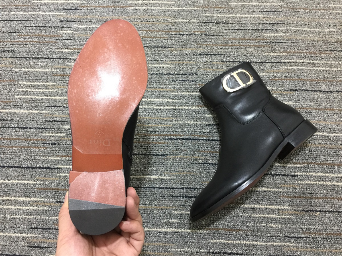 Women D*or Boot