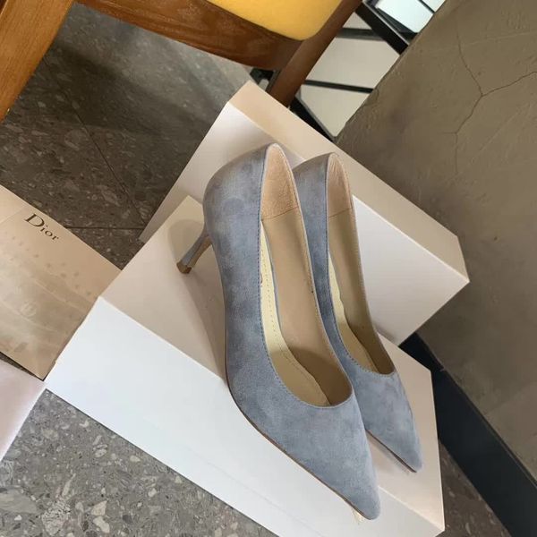 Women D*or Pump