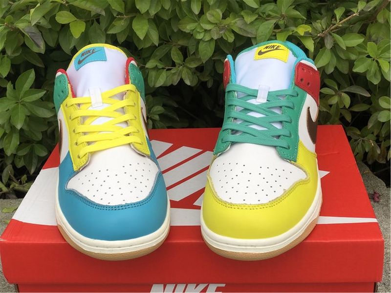 Nike Dunk Low “Free 99” DH0952-100