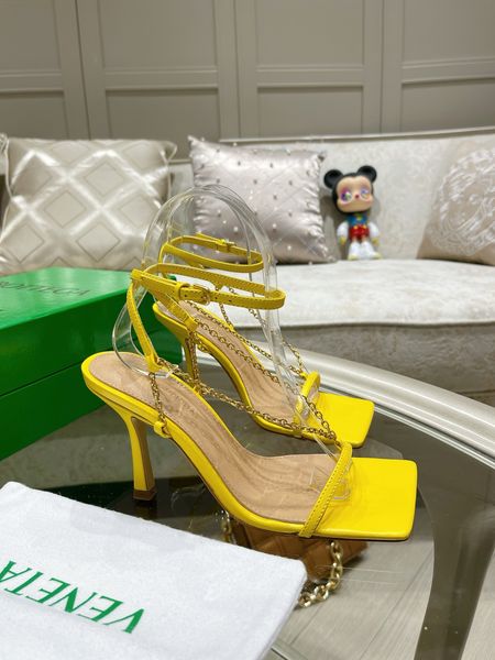 Women B*ottega Top Sandals