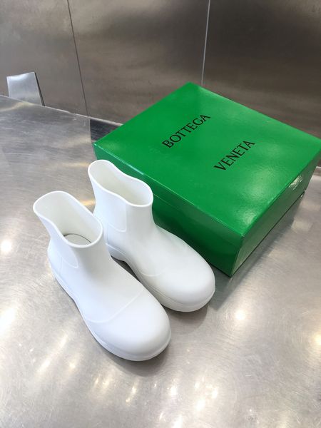 Women B*ottega Top Boots