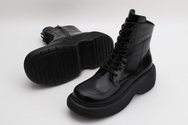 Women D*YMONLATRY Top Sneaker