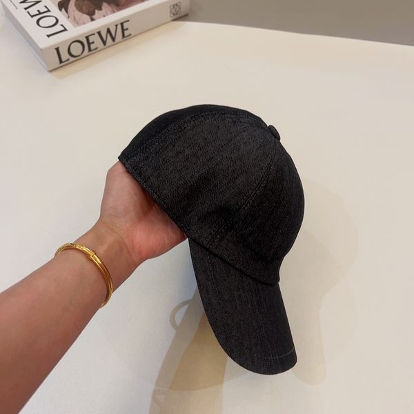 C*hanel  Hats Top XX230420-2