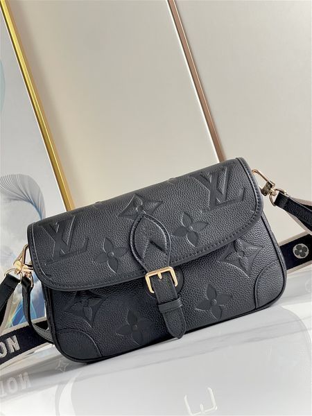 L*ouis V*uitton Crossbody bag Top Quality HT 20231011-47 23×16×8.5CM