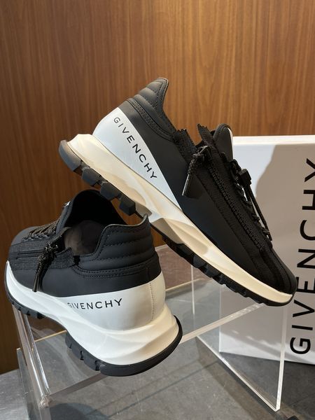 G*ivenchy Top Sneaker Low RR 20240815-32