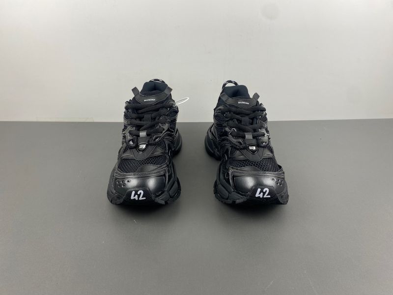 B*alenciaga runner Sneaker AM20241020-3