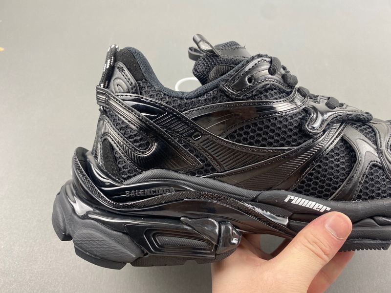 B*alenciaga runner Sneaker AM20241020-3