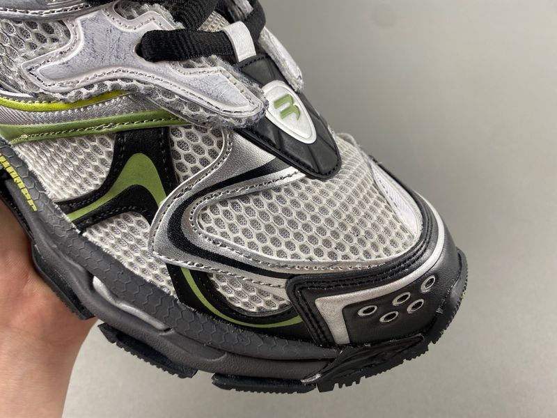 B*alenciaga runner Sneaker AM20241020-4