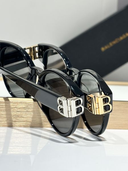 B*alenciaga  Glasses Top XX 20250113-35