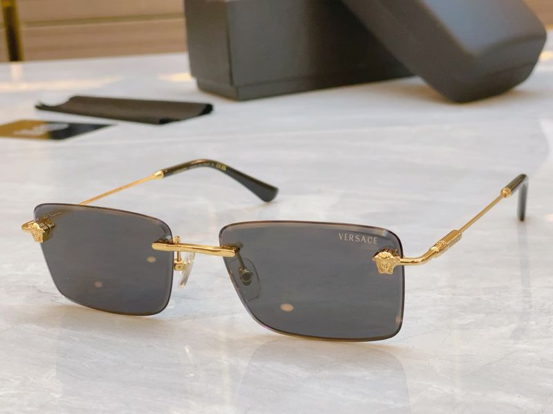 V*ersace  Glasses Top XX 20250113-50