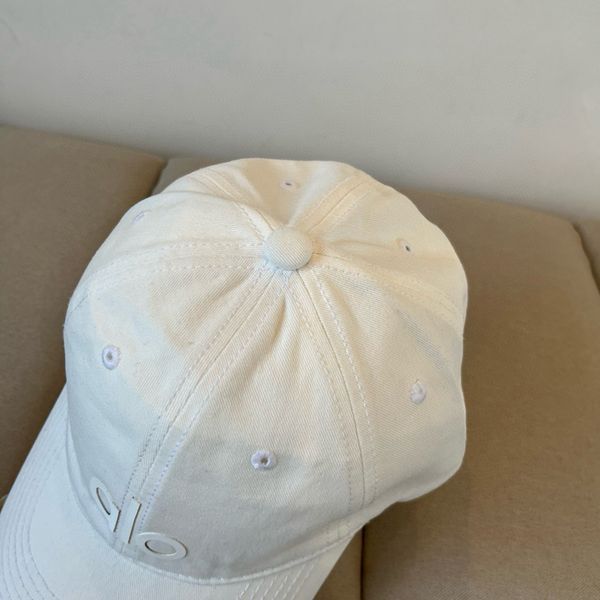 A*lo  Hats Top XX20250410-3