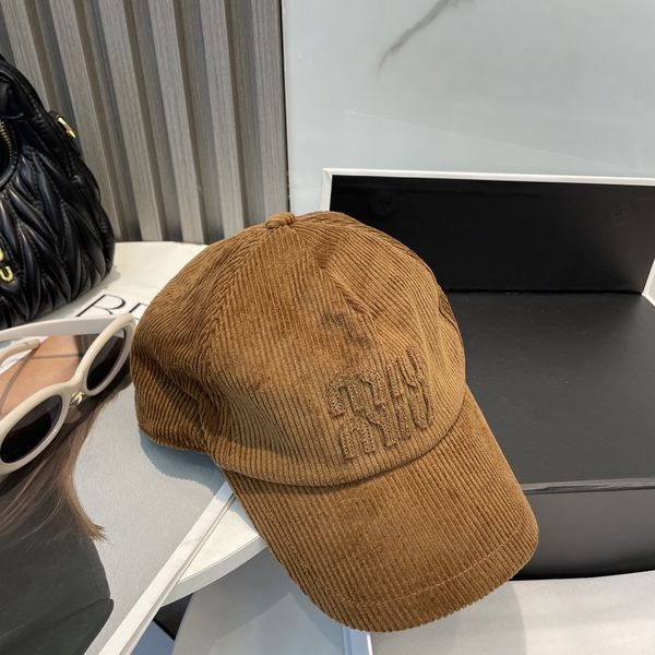 M*iuMiu  Hats Top XX20250411-10
